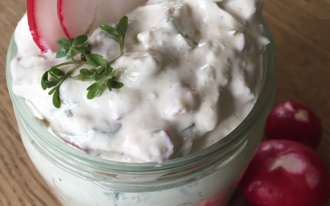 Radieschen-Kresse-Dip