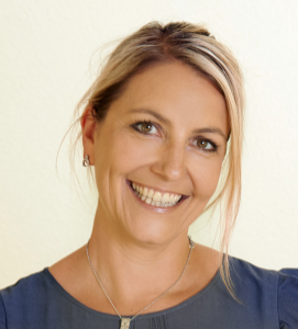 Nicole_Klug_CopyrightCarmenStripp