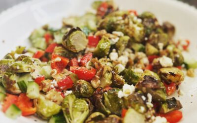 Lauwarmer Rosenkohlsalat mit Feta